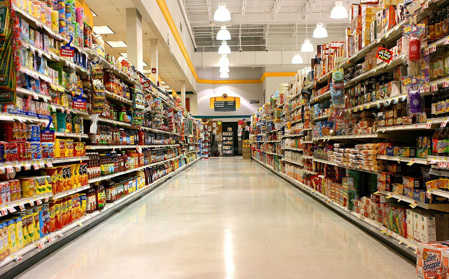 최신 회사 블로그 러시아 대형 슈퍼마켓의 업그레이드 가속화 및 양면 진열대 수요의 꾸준한 성장